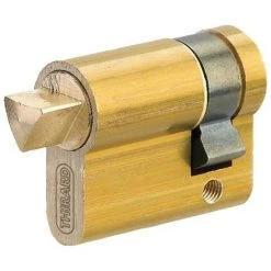 Demi-cylindre Triangle Externe THIRARD - Laitonné - Mâle - 30x10 Mm - 053019